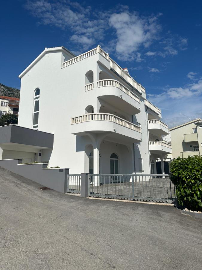 Cala Apartments Stanici Exterior foto